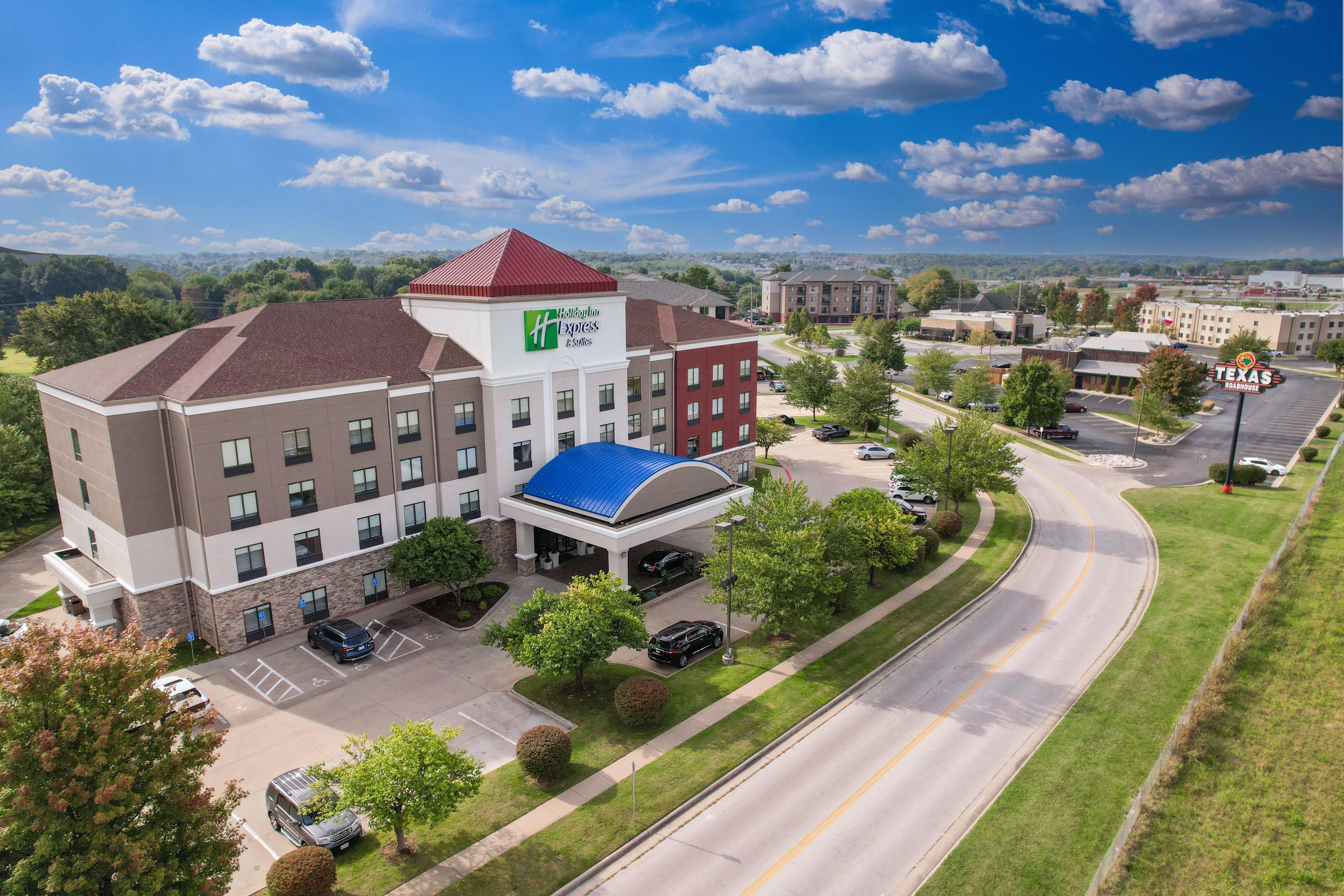 Holiday Inn Express And Suites Springfield Medical District By Ihg Eksteriør bilde