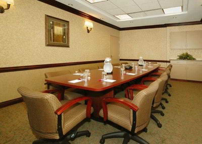 Holiday Inn Express And Suites Springfield Medical District By Ihg Business bilde